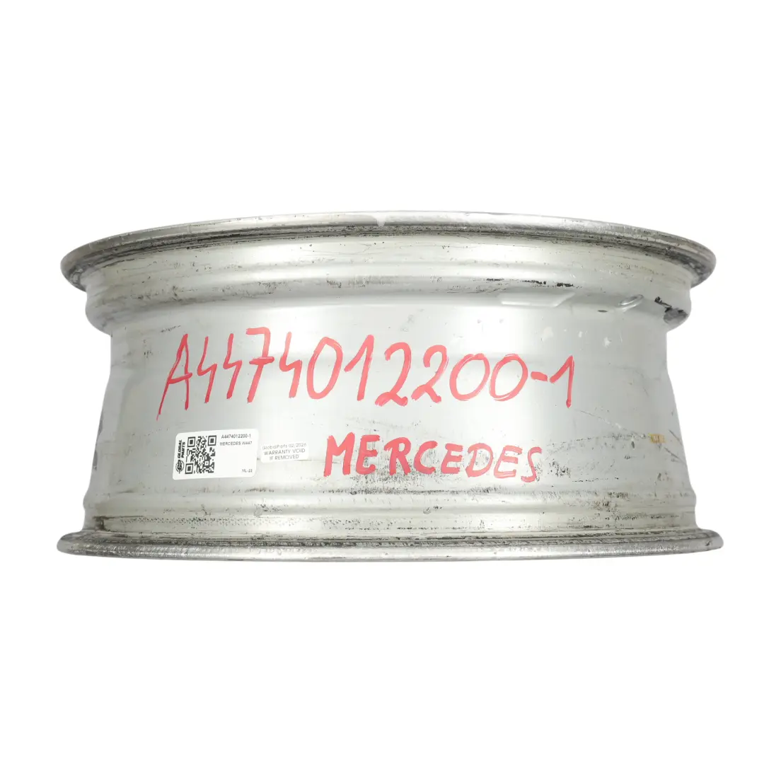Srebrna Felga Aluminiowa 17" 7J ET:51 do Mercedes Vito Viano W447 o numerze A4474012200 Mercedes Vito Viano W447 Srebrna Felga Aluminiowa 17" 7J ET:51 - SKU A4474012200-1 - Numer Części A4474012200