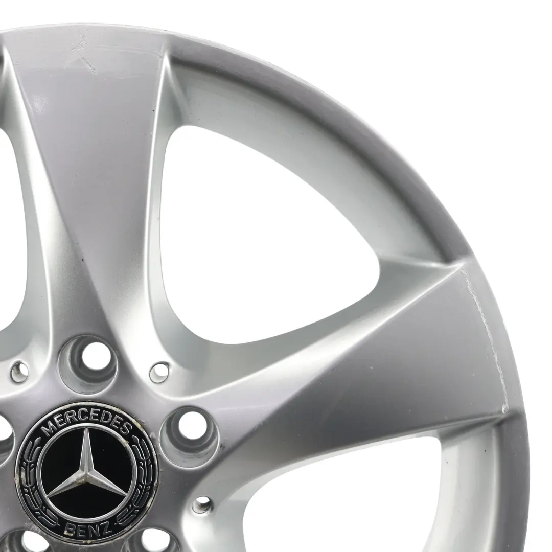 Jante En Alliage Argentée 17" 7J ET:51 pour Mercedes Vito Viano W447 à propos du numéro de pièce A4474012200 Mercedes Vito Viano W447 Jante En Alliage Argentée 17" 7J ET:51 - SKU A4474012200-2 - Numéro de pièce A4474012200