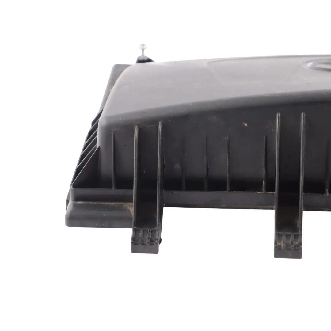 Supporto Alloggiamento Filtro Aria Aspirazione per Mercedes W447 con numero di parte A4475280306 Mercedes W447 Supporto Alloggiamento Filtro Aria Aspirazione - SKU A4475280306-1 - Numero di parte A4475280306