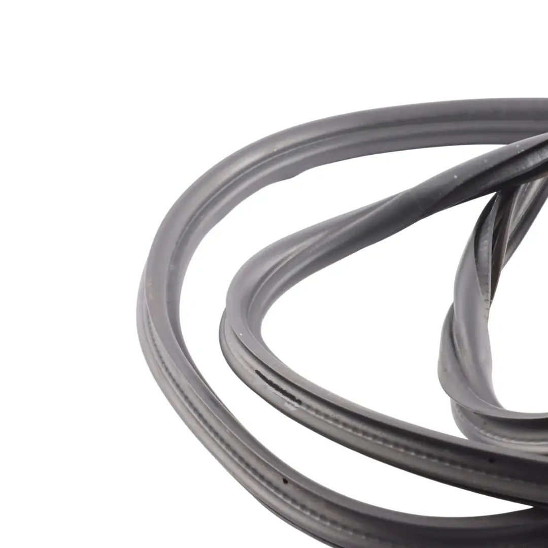 Porta Guarnizione Gomma Anteriore Sinistra Destra per Mercedes W447 con numero di parte A4477210100 Mercedes W447 Porta Guarnizione Gomma Anteriore Sinistra Destra - SKU A4477210100 - Numero di parte A4477210100