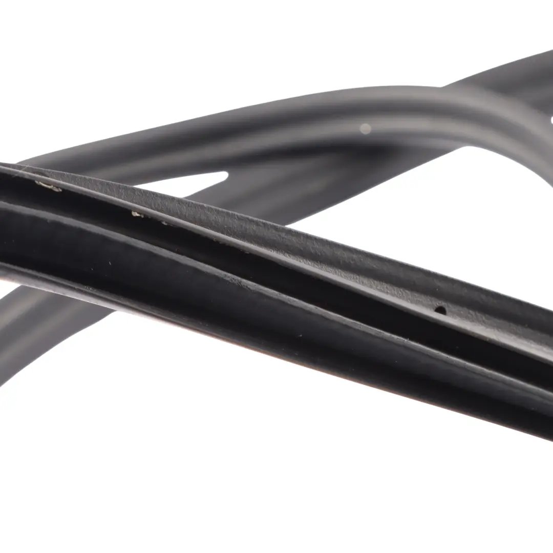 Puerta Sello Junta De Goma Delantera Izquierda Derecha para Mercedes W447 con número de pieza A4477210100 Mercedes W447 Puerta Sello Junta De Goma Delantera Izquierda Derecha - SKU A4477210100 - Número de pieza A4477210100