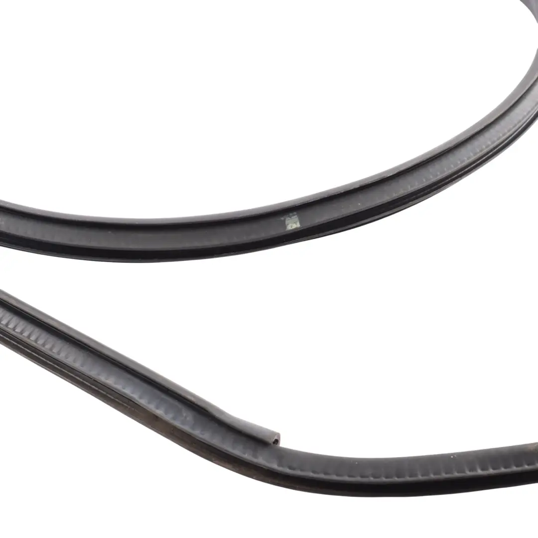 Sliding Door Seal Rubber Sealing Gasket Right O/S to Mercedes W447 with Part number A4477310300 Mercedes W447 Sliding Door Seal Rubber Sealing Gasket Right O/S - SKU A4477310300 - Part number A4477310300