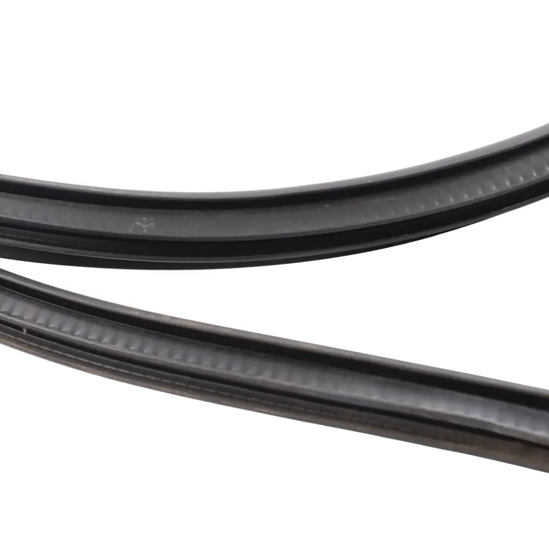 Mercedes W447 Joint D'Étanchéité Caoutchouc Porte Coulissante Droite - SKU A4477310300 - Numéro de pièce A4477310300