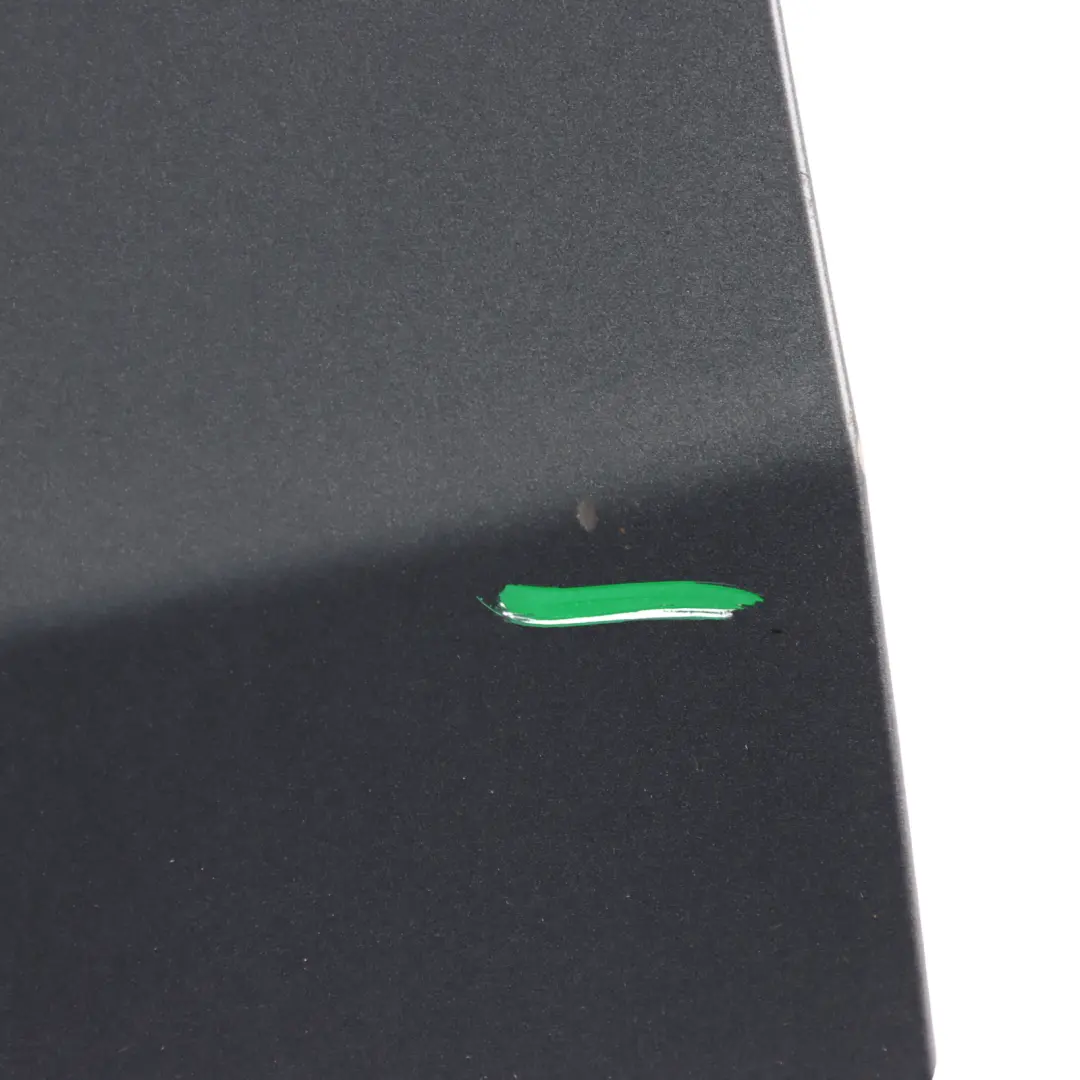 Klapka Wlewu Paliwa Szara do Mercedes W447 Diesel o numerze A4477500000 Mercedes W447 Diesel Klapka Wlewu Paliwa Szara - SKU A4477500000-FLG - Numer Części A4477500000