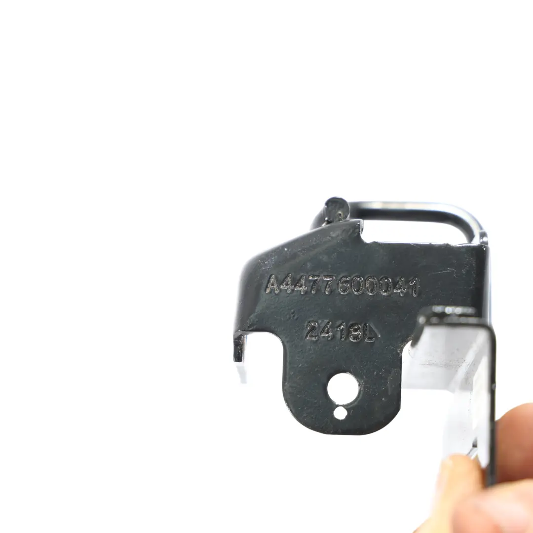 Support Porte Latérale Coulissante Inférieure Gauche pour Mercedes W447 à propos du numéro de pièce A4477600041 Mercedes W447 Support Porte Latérale Coulissante Inférieure Gauche - SKU A4477600041 - Numéro de pièce A4477600041