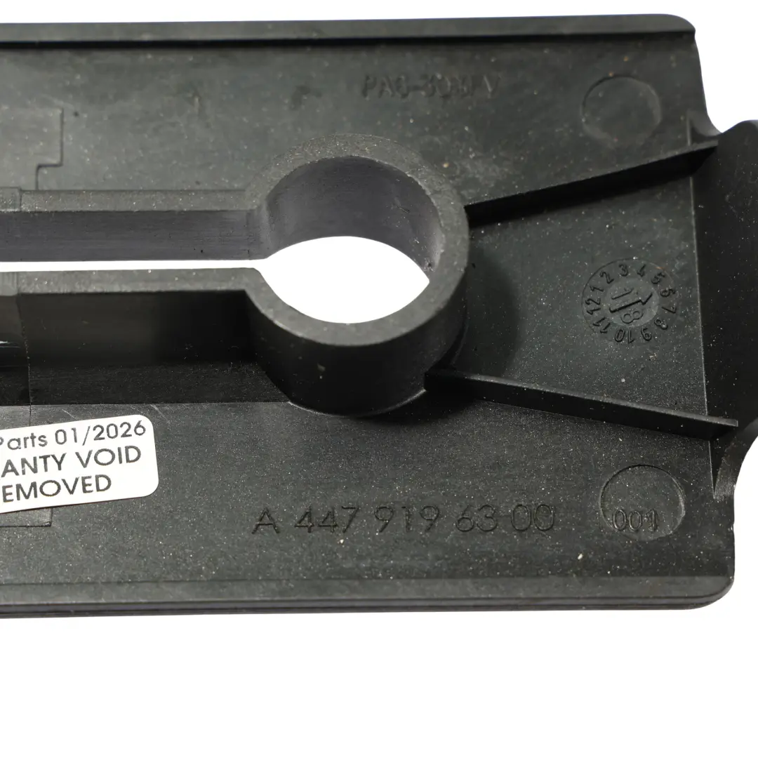 Mercedes W447 Barra Carico Sedile Coperchio Vano Carico Pannello - SKU A4479196300 - Numero di parte A4479196300