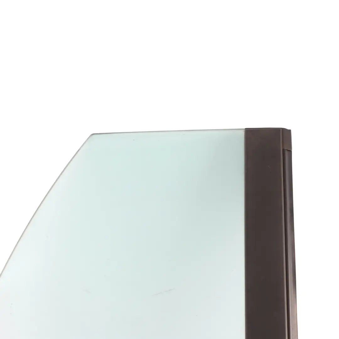 Fotrwo A451 Detachable Plug In Triangle Side Window Right O/S to Smart with Part number A4517200457 Smart Fotrwo A451 Detachable Plug In Triangle Side Window Right O/S - SKU A4517200457 - Part number A4517200457