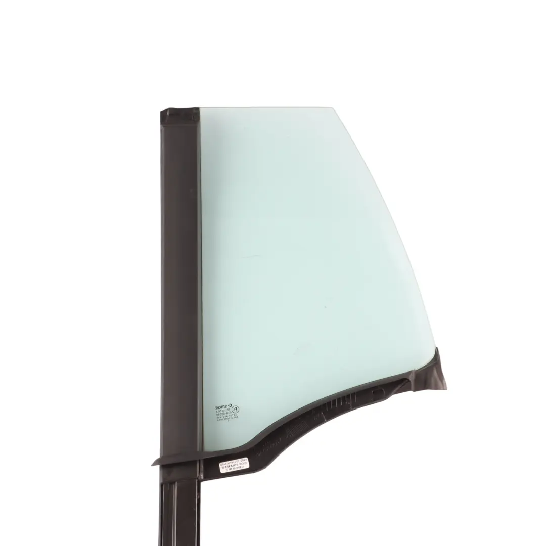 Fotrwo A451 Detachable Plug In Triangle Side Window Right O/S to Smart with Part number A4517200457 Smart Fotrwo A451 Detachable Plug In Triangle Side Window Right O/S - SKU A4517200457 - Part number A4517200457