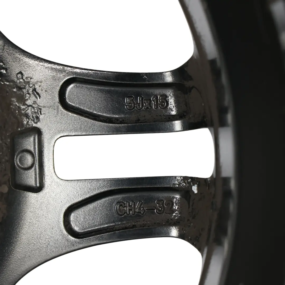 W453 Cerchio Lega Asse Anteriore 15" 5J ET:32 per Smart Fortwo con numero di parte A4534018500 Smart Fortwo W453 Cerchio Lega Asse Anteriore 15" 5J ET:32 - SKU A4534018500-2 - Numero di parte A4534018500