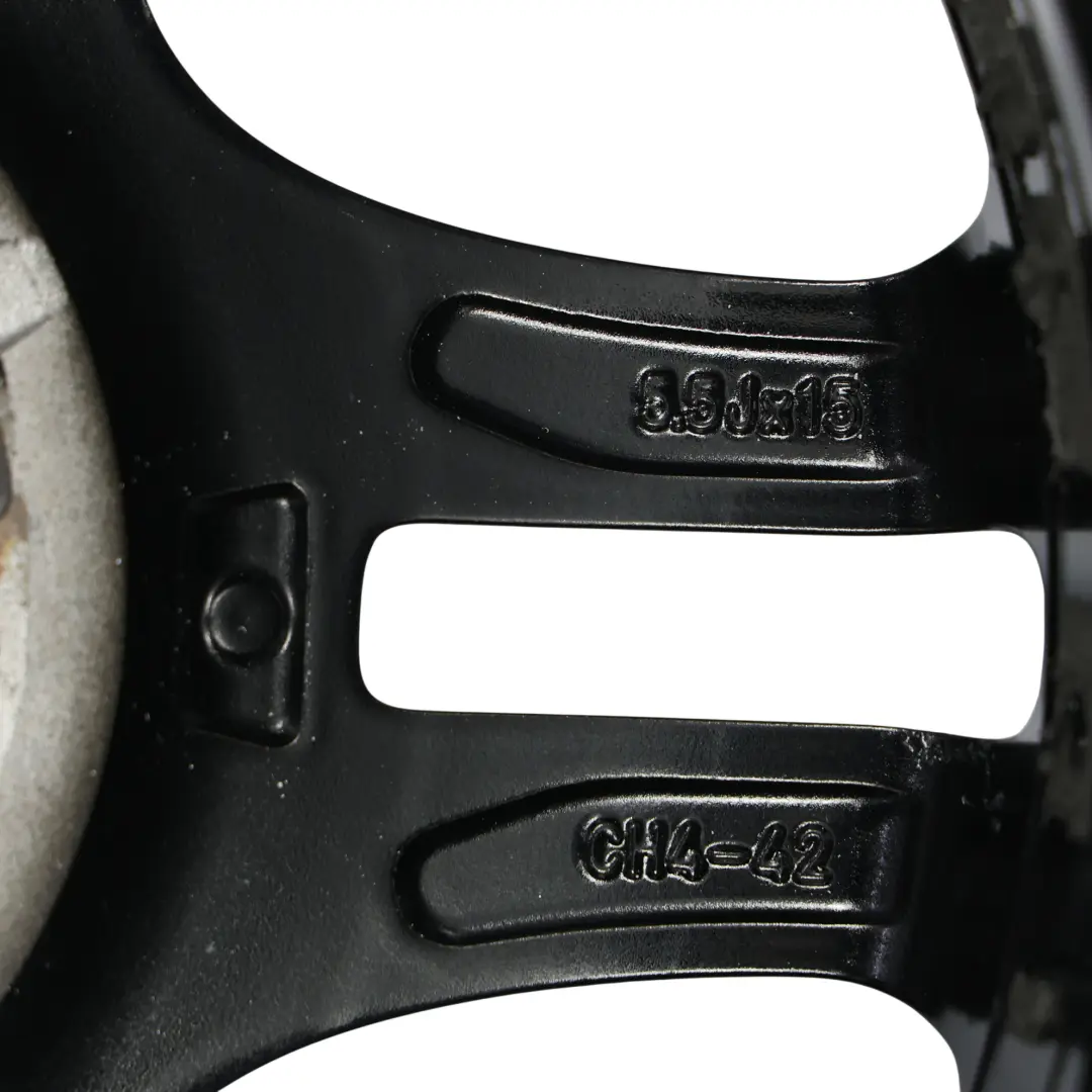 W453 Jante En Alliage Roue Arrière 15" 5.5J ET:42 pour Smart Fortwo à propos du numéro de pièce A4534018600 Smart Fortwo W453 Jante En Alliage Roue Arrière 15" 5.5J ET:42 - SKU A4534018600-2 - Numéro de pièce A4534018600