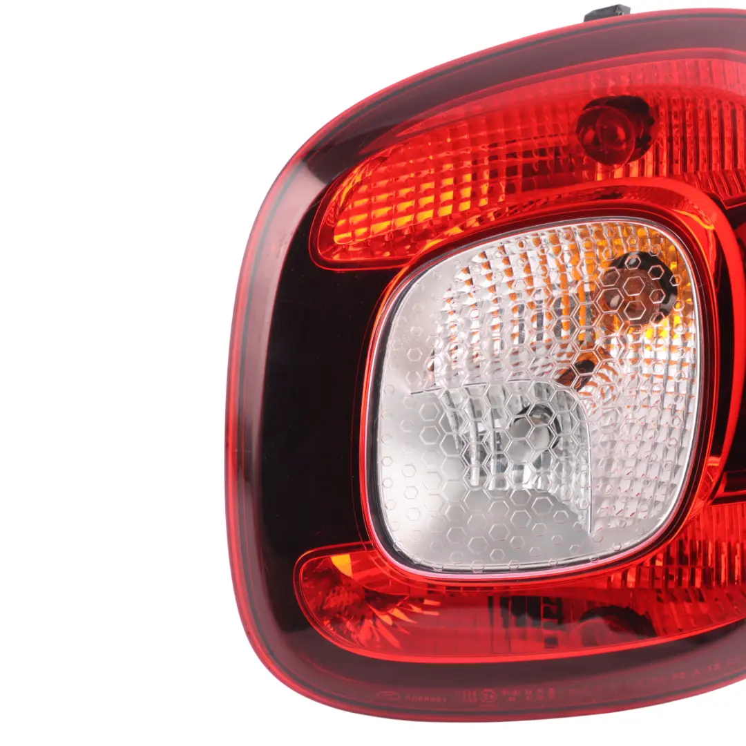 C453 A453 Lampa Tylna Pokrywa Bagażnika Prawa do Smart Fortwo o numerze A4539063200 Smart Fortwo C453 A453 Lampa Tylna Pokrywa Bagażnika Prawa - SKU A4539063200 - Numer Części A4539063200