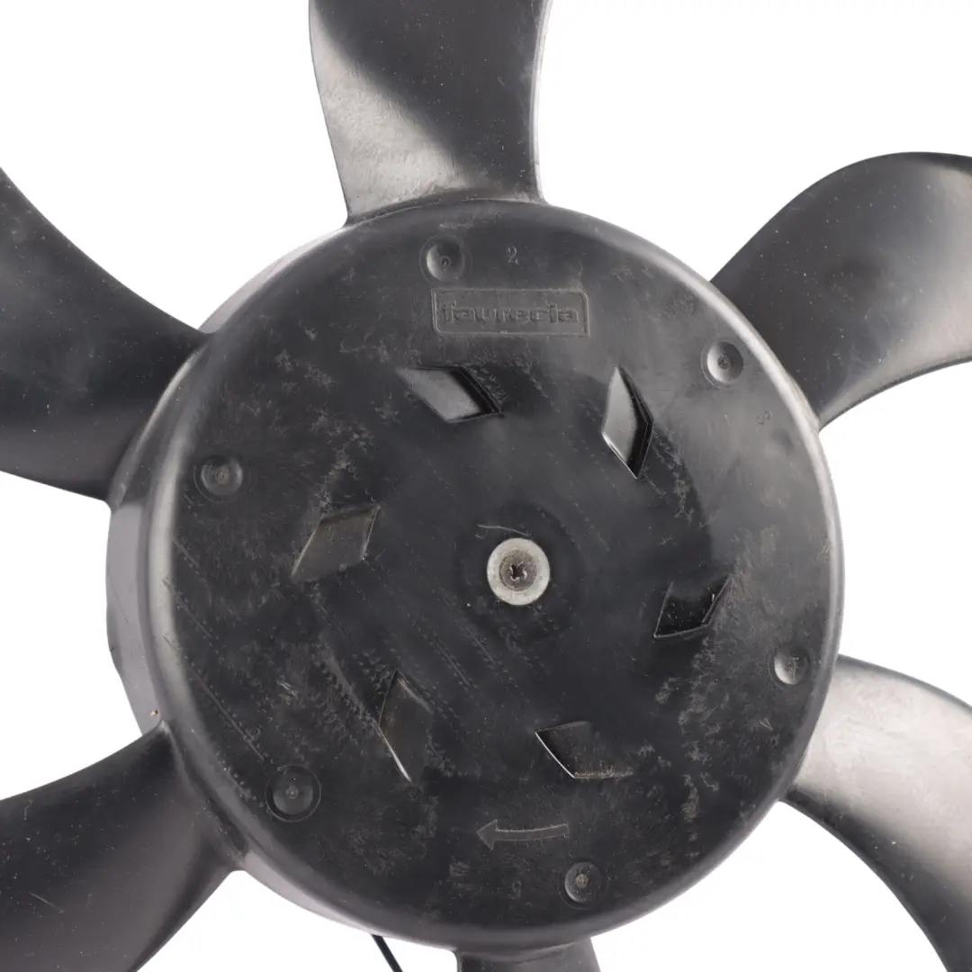 A453 Radiator Cooling Fan to Smart with Part number A4539064300 Smart A453 Radiator Cooling Fan - SKU A4539064300-1 - Part number A4539064300