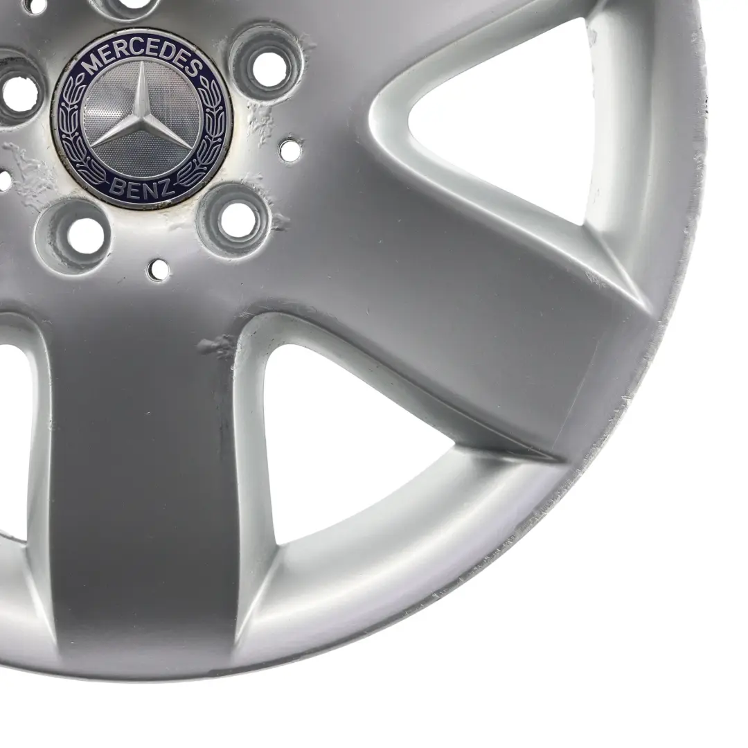 Silberne Leicht metall felge 17" 7J ET:56 für Mercedes Vito W639 mit Teilenummer A6394011902 Mercedes Vito W639 Silberne Leicht metall felge 17" 7J ET:56 - SKU A6394011902-2 - Teilenummer A6394011902