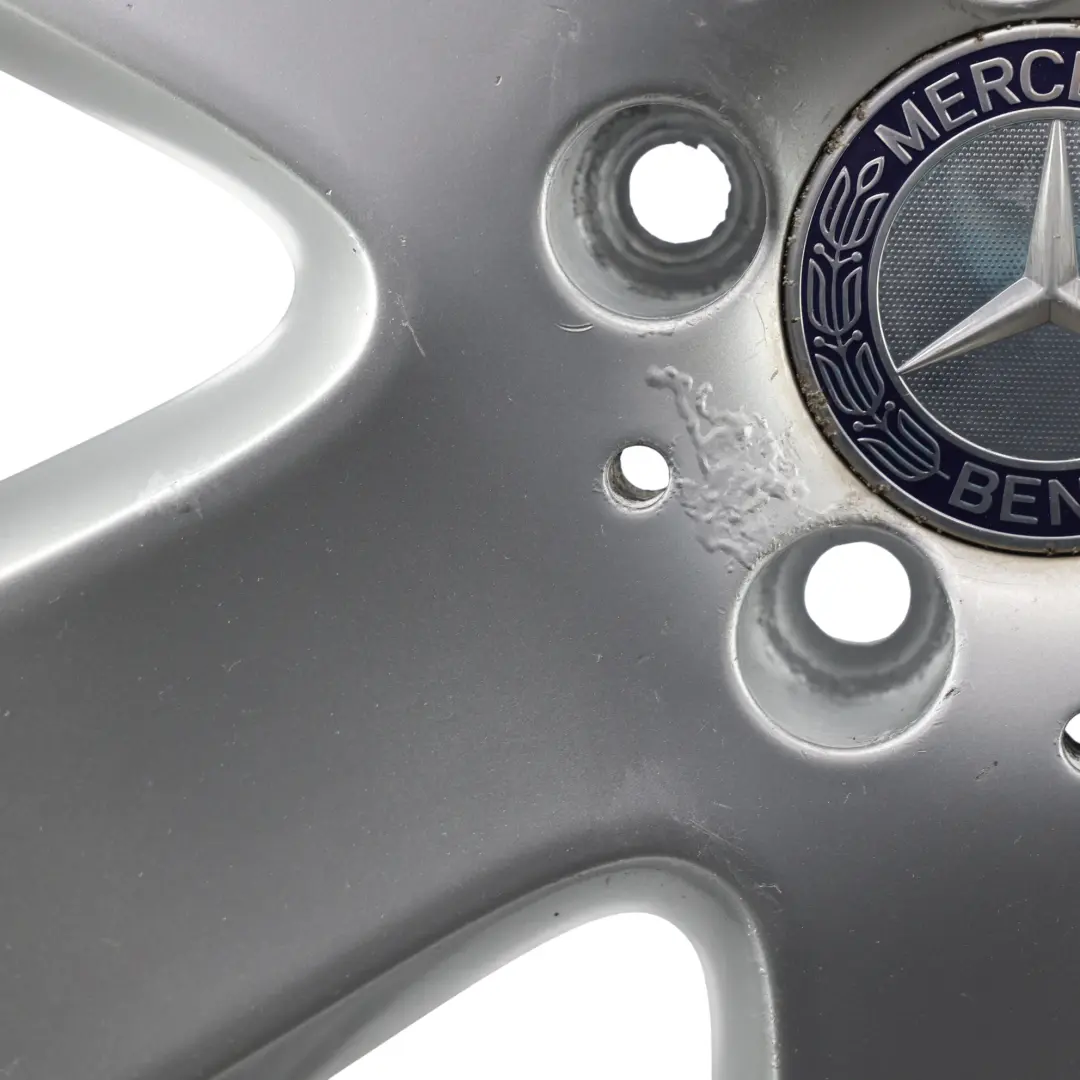 Silberne Leicht metall felge 17" 7J ET:56 für Mercedes Vito W639 mit Teilenummer A6394011902 Mercedes Vito W639 Silberne Leicht metall felge 17" 7J ET:56 - SKU A6394011902-2 - Teilenummer A6394011902