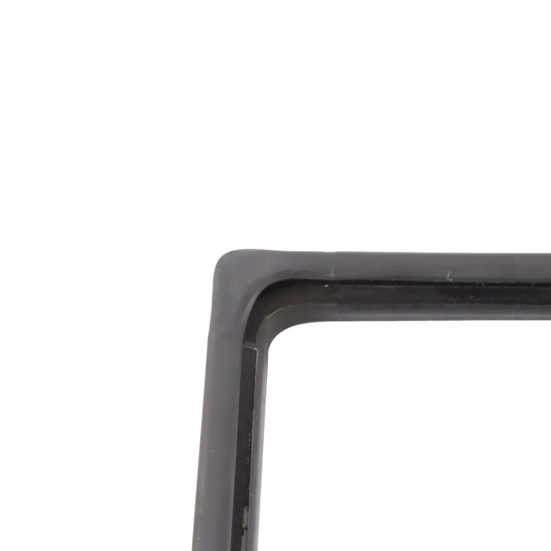 Carril Mercedes W639 Puerta Delantera Derecha Ventana Carril Sellado para con número de pieza A6397200317 Carril Mercedes W639 Puerta Delantera Derecha Ventana Carril Sellado - SKU A6397200317 - Número de pieza A6397200317