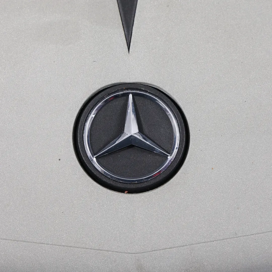 Coperchio Motore Isolamento Acustico M642 per Mercedes W164 W463 con numero di parte A6420106167 Mercedes W164 W463 Coperchio Motore Isolamento Acustico M642 - SKU A6420106167 - Numero di parte A6420106167