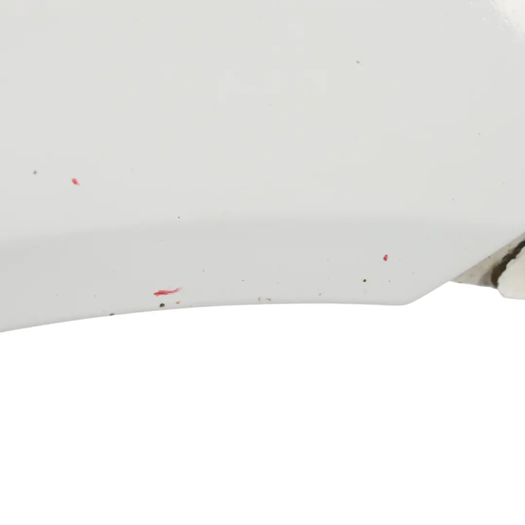 Panel Lateral Ala Delantera Izquierda Arctic White - 9147 para Mercedes Sprinter W906 con número de pieza A9066377719 Mercedes Sprinter W906 Panel Lateral Ala Delantera Izquierda Arctic White - 9147 - SKU A9066377719-ARW2 - Número de pieza A9066377719