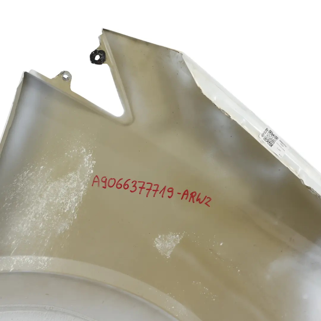 Seitenteil Flügel Vorne Links Kotflügel Arctic White 9147 für Mercedes Sprinter W906 mit Teilenummer A9066377719 Mercedes Sprinter W906 Seitenteil Flügel Vorne Links Kotflügel Arctic White 9147 - SKU A9066377719-ARW2 - Teilenummer A9066377719