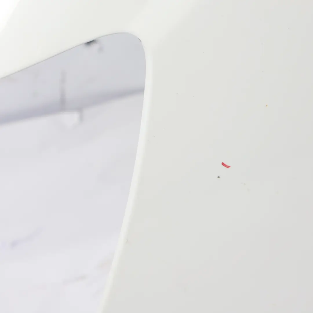 Pannello Laterale Anteriore Sinistra Arctic White - 9147 per Mercedes Sprinter W906 con numero di parte A9066377719 Mercedes Sprinter W906 Pannello Laterale Anteriore Sinistra Arctic White - 9147 - SKU A9066377719-ARW2 - Numero di parte A9066377719