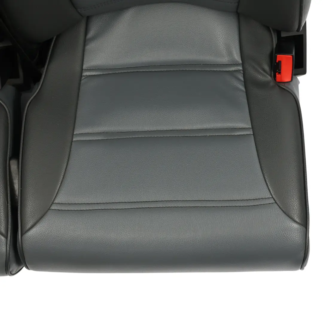 Asientos Dobles Traseros 2/3/5 Filas De Cuero Negro Izquierdo para Mercedes W906 con número de pieza A9069501000 Mercedes W906 Asientos Dobles Traseros 2/3/5 Filas De Cuero Negro Izquierdo - SKU A9069501000 - Número de pieza A9069501000