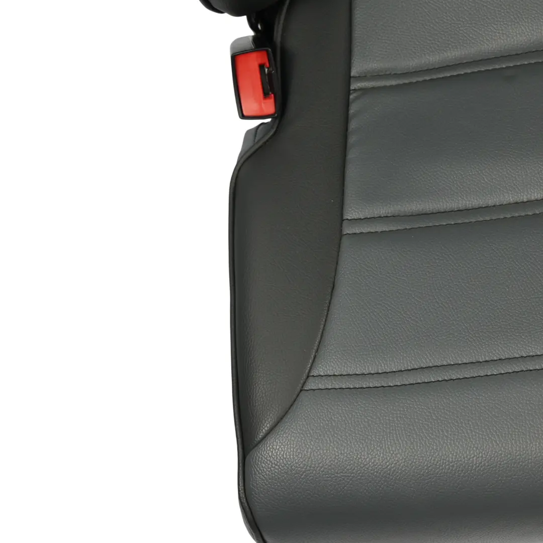 Sedili Doppi Posteriori 4A Fila In Pelle Nera per Mercedes W906 con numero di parte A9069501600 Mercedes W906 Sedili Doppi Posteriori 4A Fila In Pelle Nera - SKU A9069501600 - Numero di parte A9069501600