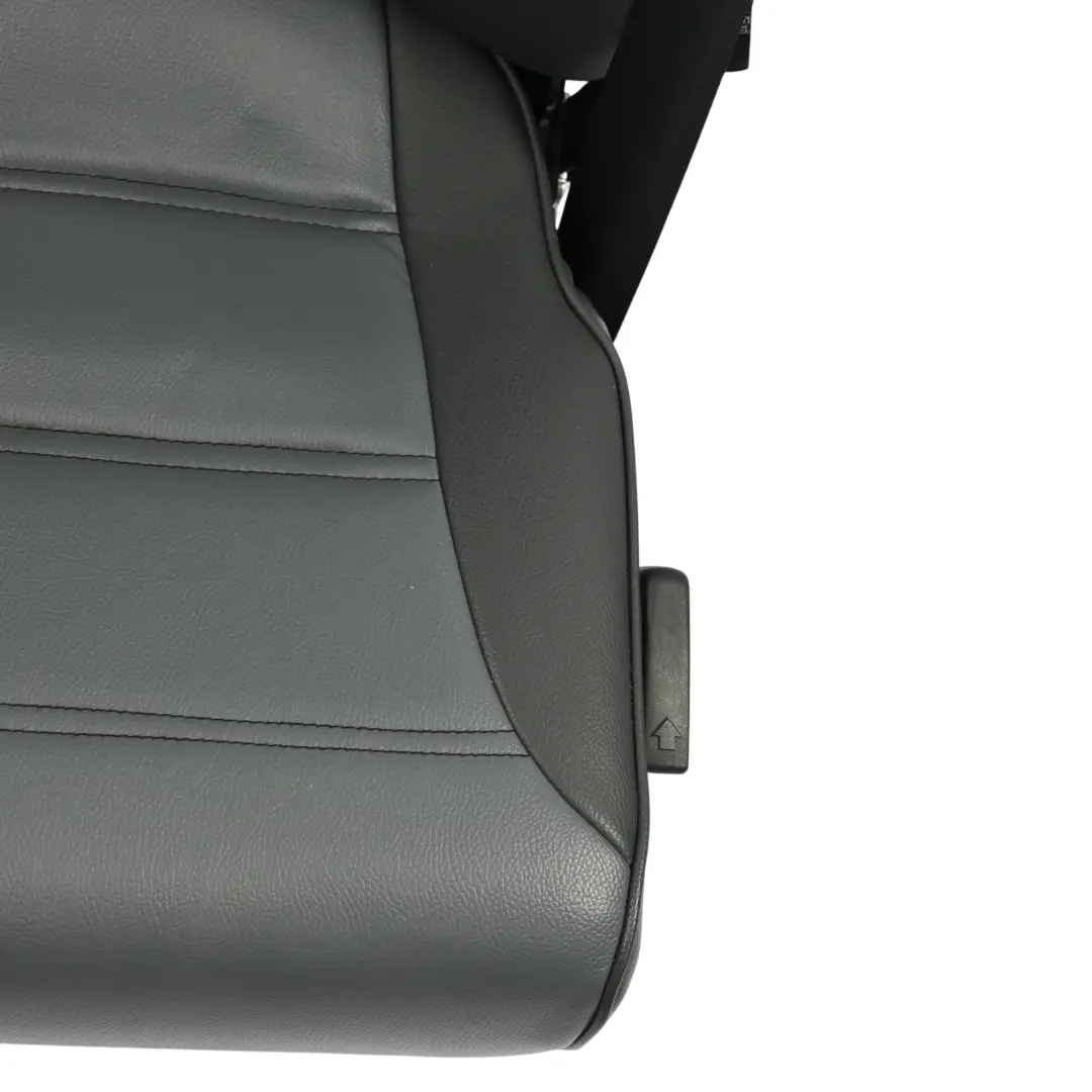 Asientos Dobles Traseros 4ª Fila Cuero Negro Izquierda para Mercedes W906 con número de pieza A9069501600 Mercedes W906 Asientos Dobles Traseros 4ª Fila Cuero Negro Izquierda - SKU A9069501600 - Número de pieza A9069501600
