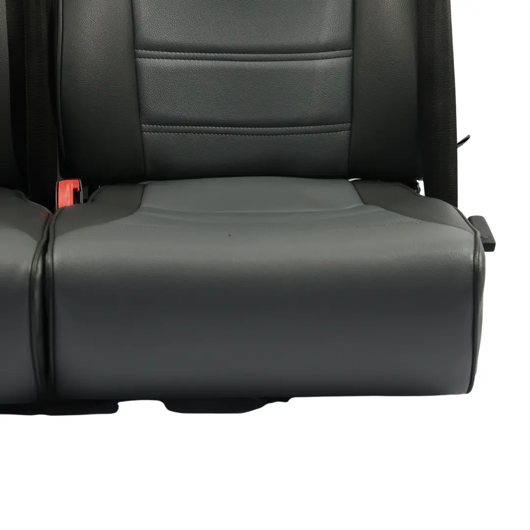 Asientos Dobles Traseros 4ª Fila Cuero Negro Izquierda para Mercedes W906 con número de pieza A9069501600 Mercedes W906 Asientos Dobles Traseros 4ª Fila Cuero Negro Izquierda - SKU A9069501600 - Número de pieza A9069501600