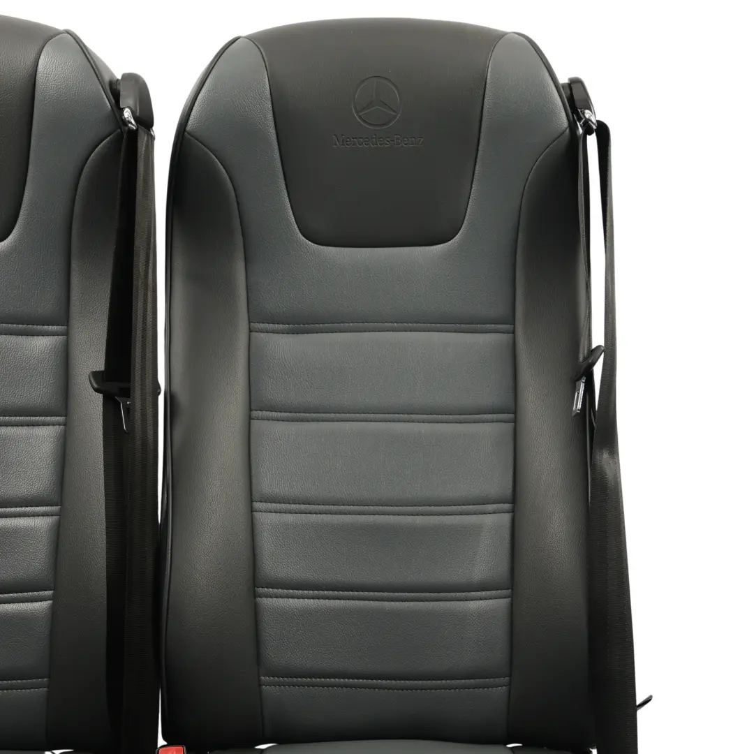 Asientos Dobles Traseros 4ª Fila Cuero Negro Izquierda para Mercedes W906 con número de pieza A9069501600 Mercedes W906 Asientos Dobles Traseros 4ª Fila Cuero Negro Izquierda - SKU A9069501600 - Número de pieza A9069501600