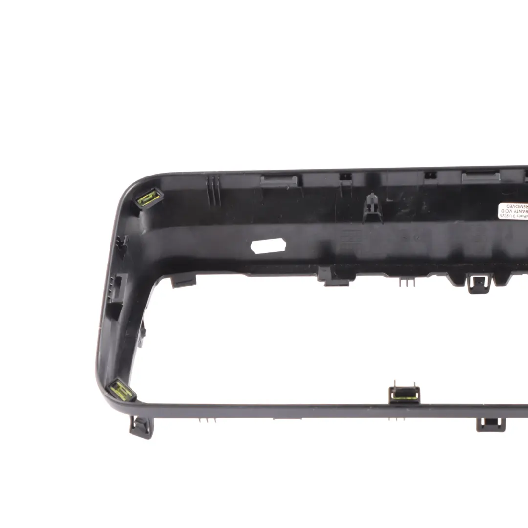 Mercedes W907 Embellecedor De Consola Central - SKU A9106894700 - Número de pieza A9106894700