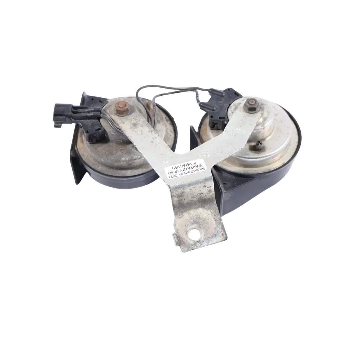 Señal De Doble Bocina Tono Bajo Alto Juego para Ford Fiesta VII con número de pieza AA6T-13A803-AB Ford Fiesta VII Señal De Doble Bocina Tono Bajo Alto Juego - SKU AA6T-13A803-AB - Número de pieza AA6T-13A803-AB