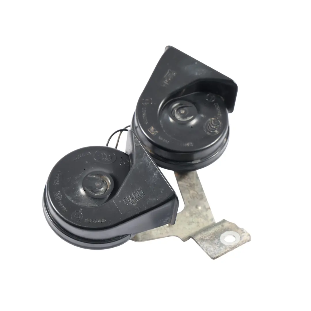 Doppelhupensignal Tief Hoch Tonhöhe Set für Ford Fiesta VII mit Teilenummer AA6T-13A803-AB Ford Fiesta VII Doppelhupensignal Tief Hoch Tonhöhe Set - SKU AA6T-13A803-AB - Teilenummer AA6T-13A803-AB