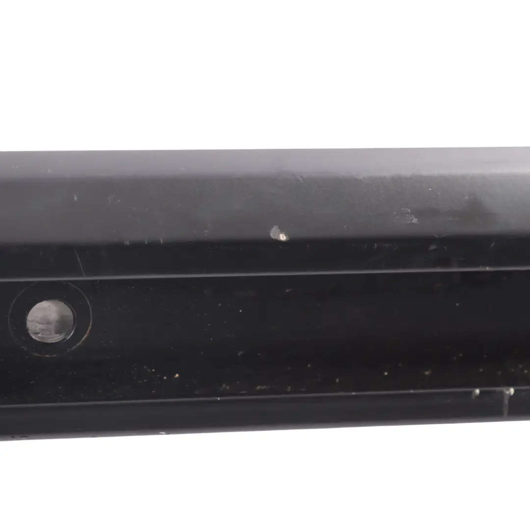 MK3 Riel Amarre Tapa Maletero Trasero Izquierdo para Ford Ranger con número de pieza AB39-2628551-AD Ford Ranger MK3 Riel Amarre Tapa Maletero Trasero Izquierdo - SKU AB39-2628551-AD - Número de pieza AB39-2628551-AD