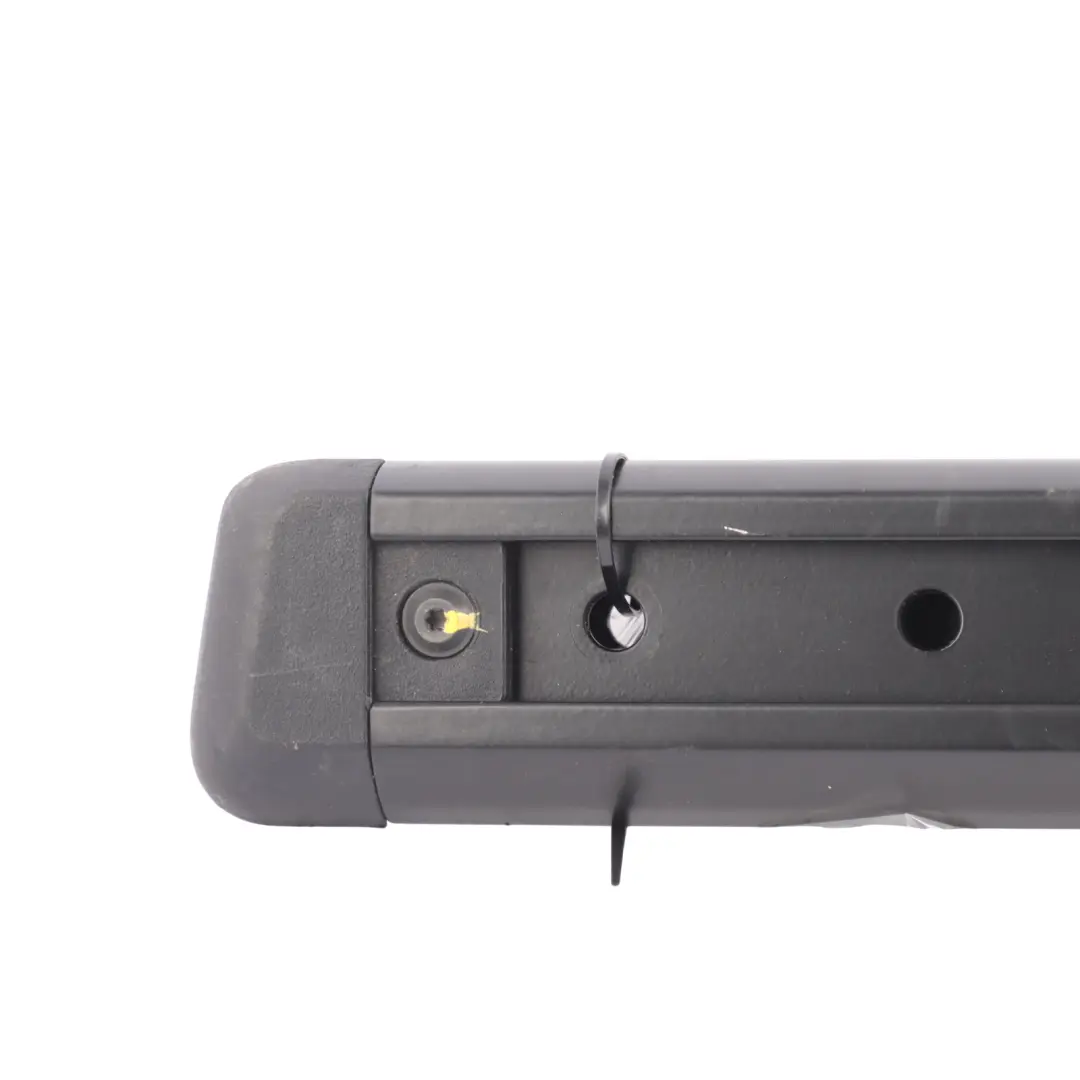 MK3 Riel Amarre Tapa Maletero Trasero Izquierdo para Ford Ranger con número de pieza AB39-2628551-AD Ford Ranger MK3 Riel Amarre Tapa Maletero Trasero Izquierdo - SKU AB39-2628551-AD - Número de pieza AB39-2628551-AD