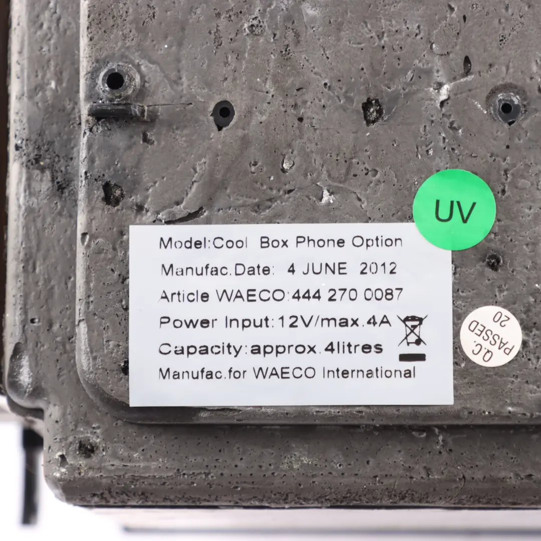 Range Rover L319 Centre Console Refrigerator Fridge Coolbox - SKU AH22-045R18-ABW - Part number AH22-045R18-ABW