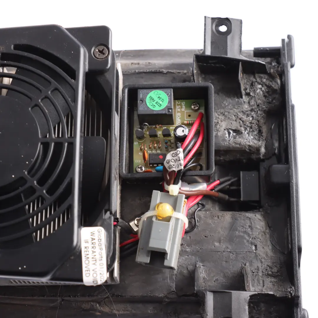 Range Rover L319 Centre Console Refrigerator Fridge Coolbox - SKU AH22-045R18-ABW - Part number AH22-045R18-ABW