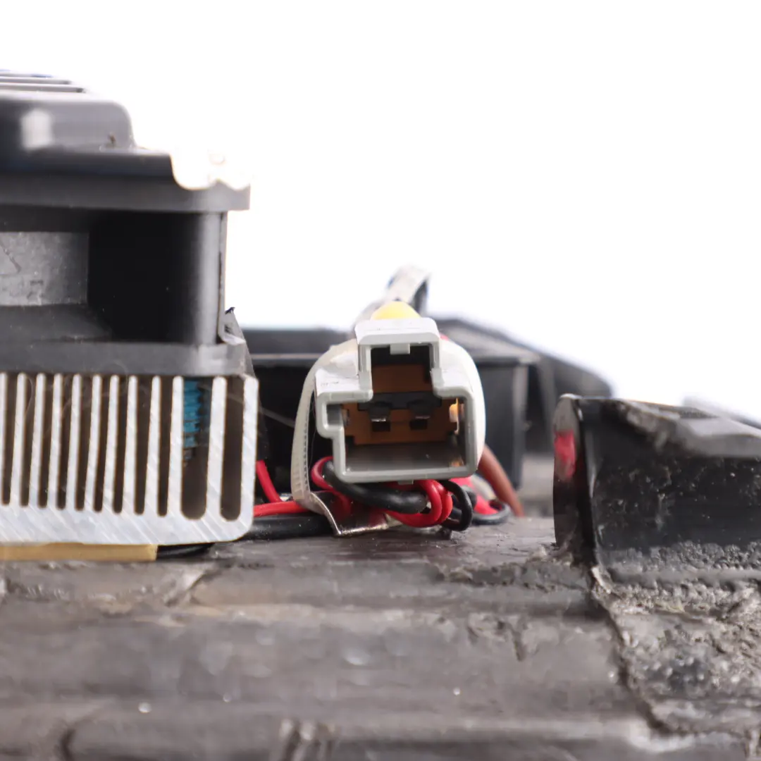 Centre Console Refrigerator Fridge Coolbox to Range Rover L319 with Part number AH22-045R18-ABW Range Rover L319 Centre Console Refrigerator Fridge Coolbox - SKU AH22-045R18-ABW - Part number AH22-045R18-ABW