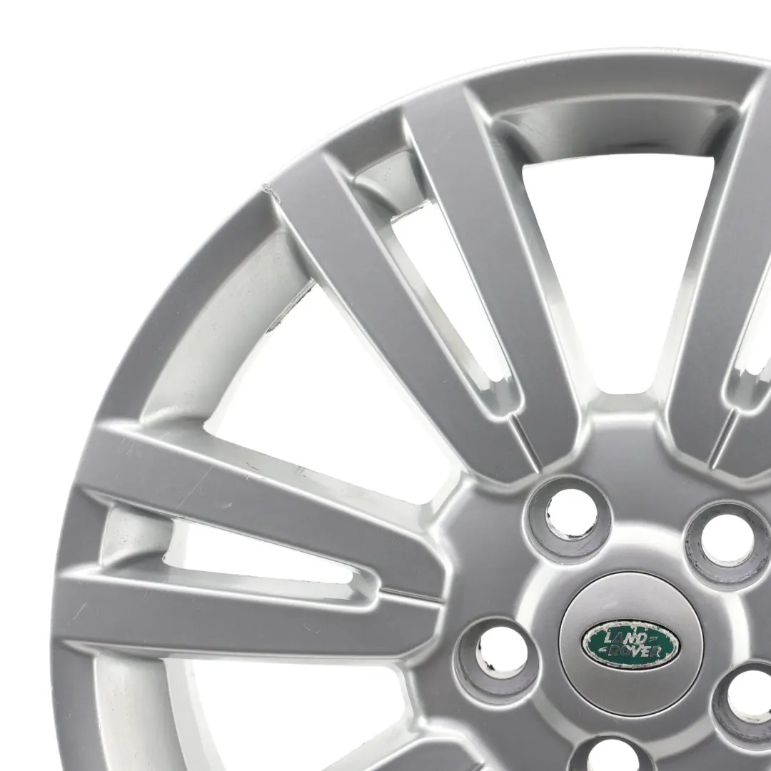 Jante En Alliage Argentée 19" 8J ET:53 pour Land Rover Discovery à propos du numéro de pièce AH22-1007-AAW Land Rover Discovery Jante En Alliage Argentée 19" 8J ET:53 - SKU AH22-1007-AAW-1 - Numéro de pièce AH22-1007-AAW