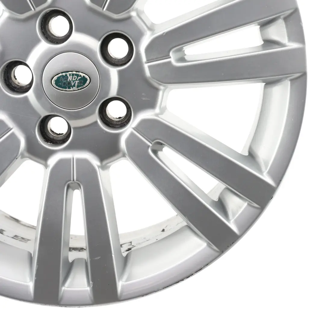 Jante En Alliage Argentée Pour 19" 8J ET:53 pour Land Rover Discovery à propos du numéro de pièce AH22-1007-AAW Land Rover Discovery Jante En Alliage Argentée Pour 19" 8J ET:53 - SKU AH22-1007-AAW-2 - Numéro de pièce AH22-1007-AAW