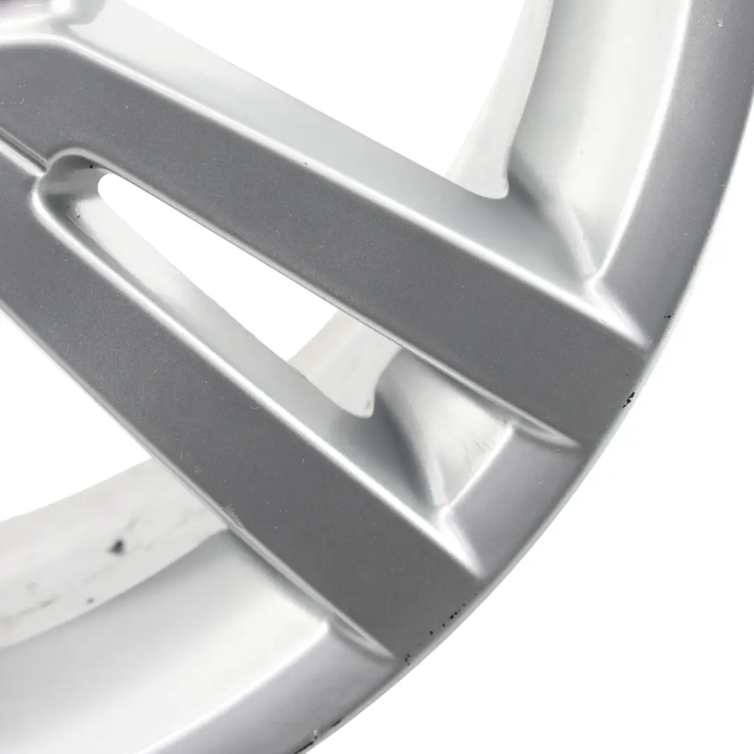 Cerchio In Lega Argento 19" 8J ET:53 per Land Rover Discovery con numero di parte AH22-1007-AAW Land Rover Discovery Cerchio In Lega Argento 19" 8J ET:53 - SKU AH22-1007-AAW-2 - Numero di parte AH22-1007-AAW