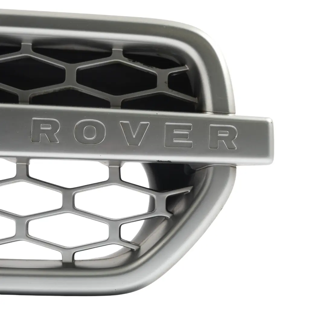 Land Rover Discovery IV Parafango Griglia Pannello Destro - SKU AH22-16A414-AAW - Numero di parte AH22-16A414-AAW