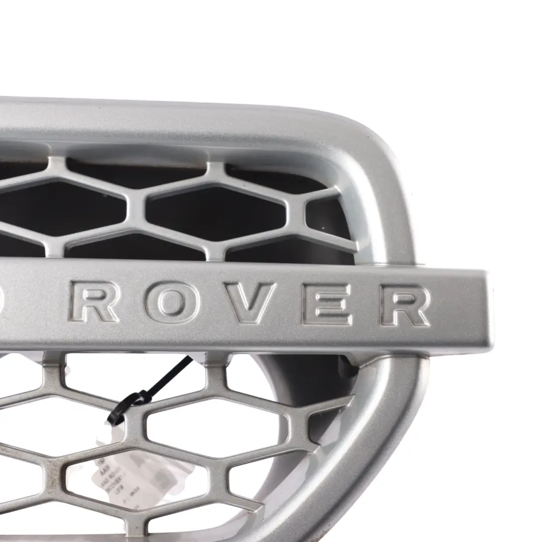 Land Rover Discovery IV Parafango Griglia Pannello Destro - SKU AH22-16A414-AAW - Numero di parte AH22-16A414-AAW