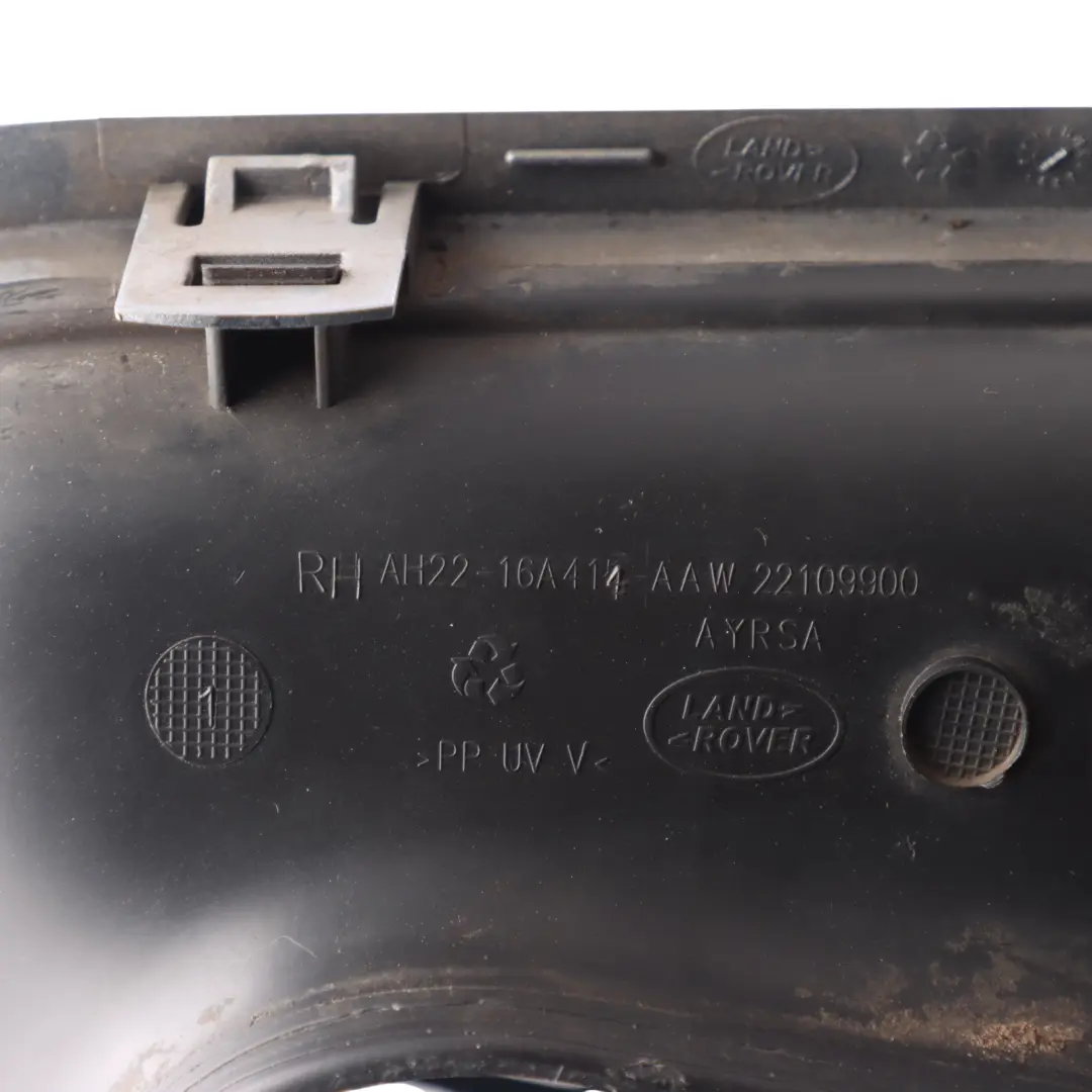 Land Rover Discovery IV Parafango Griglia Pannello Destro - SKU AH22-16A414-AAW - Numero di parte AH22-16A414-AAW