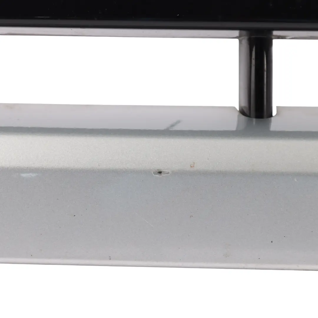 Front Bumper Grille Panel to Land Rover Discovery 4 L319 with Part number AH22-8138-BW Land Rover Discovery 4 L319 Front Bumper Grille Panel - SKU AH22-8138-BW - Part number AH22-8138-BW