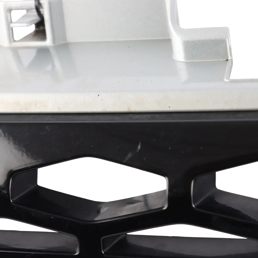 Front Bumper Grille Panel to Land Rover Discovery 4 L319 with Part number AH22-8138-BW Land Rover Discovery 4 L319 Front Bumper Grille Panel - SKU AH22-8138-BW - Part number AH22-8138-BW