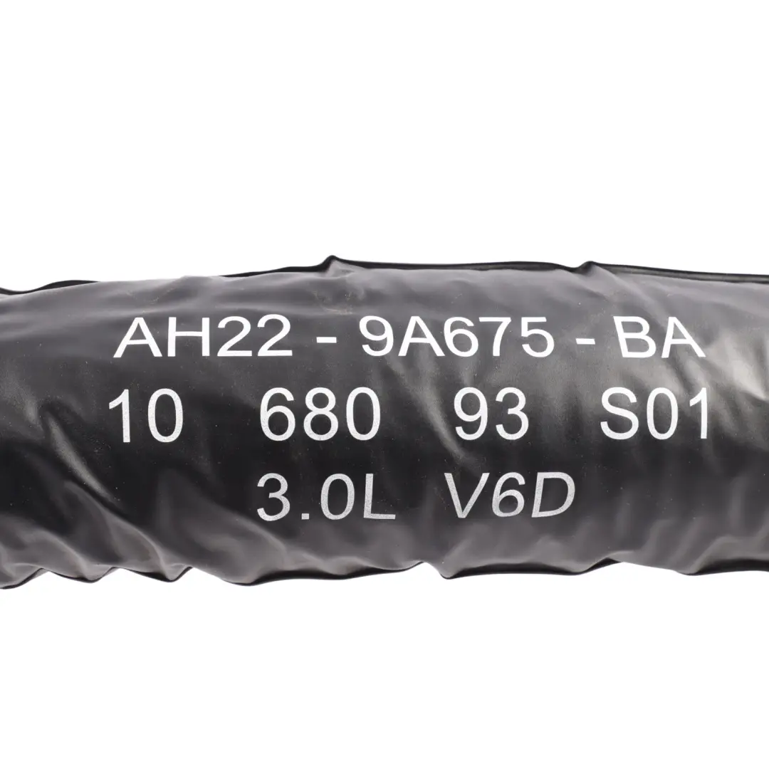 Intake Dust Pipe Hose 3.0 Diesel AH22-9A675-BA to Land Rover Discovery 4 L319 Air with Part number AH22-9A675-AD Land Rover Discovery 4 L319 Air Intake Dust Pipe Hose 3.0 Diesel AH22-9A675-BA - SKU AH22-9A675-AD - Part number AH22-9A675-AD