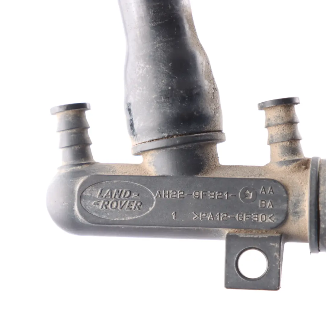 Land Rover Discovery L319 Tuyau Mise Air Libre Réservoir Carburant - SKU AH22-9F321-BA - Numéro de pièce AH22-9F321-BA