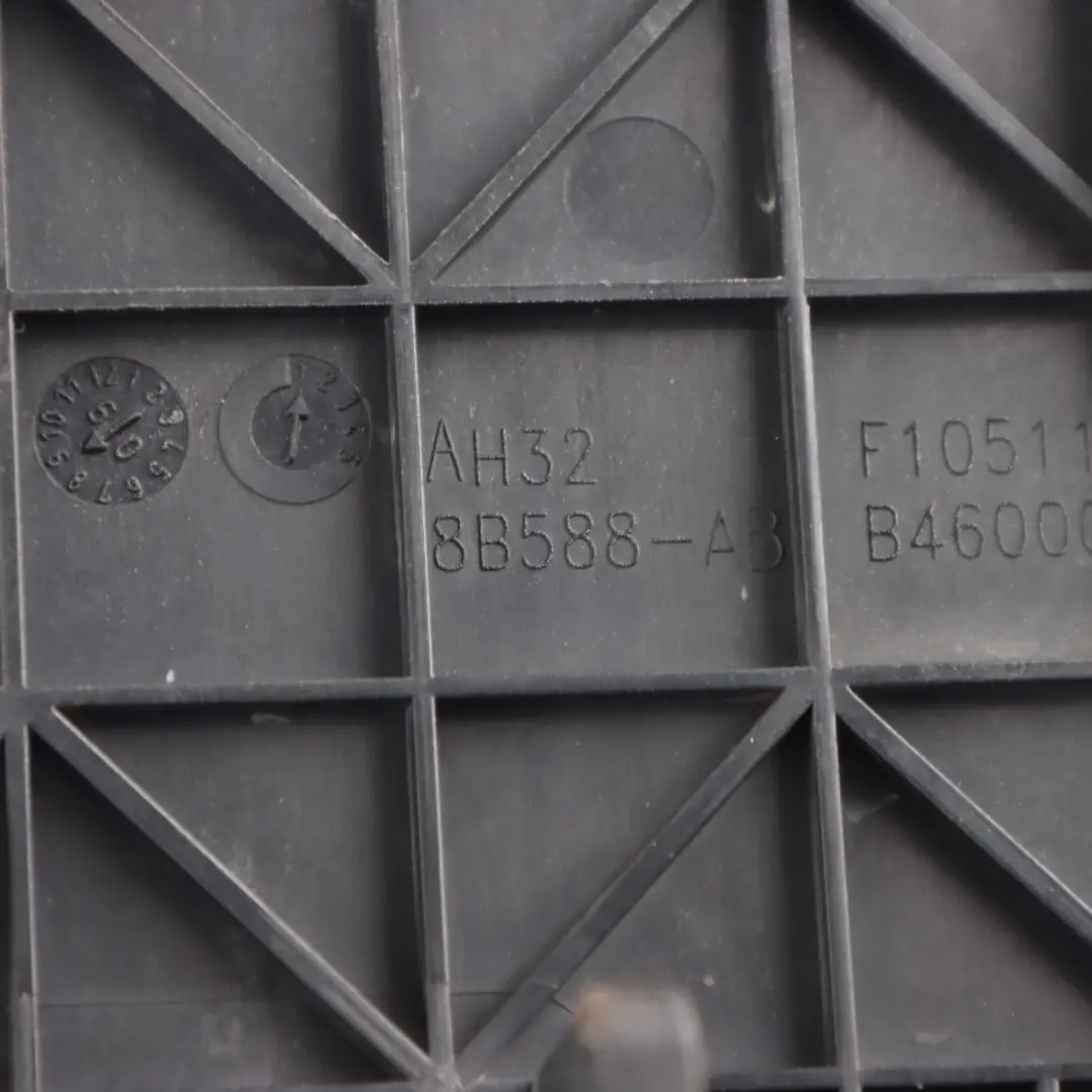 Supporto Staffa Radiatore per Land Rover Range Rover Sport L319 con numero di parte AH32-8B588-AB Land Rover Range Rover Sport L319 Supporto Staffa Radiatore - SKU AH32-8B588-AB - Numero di parte AH32-8B588-AB