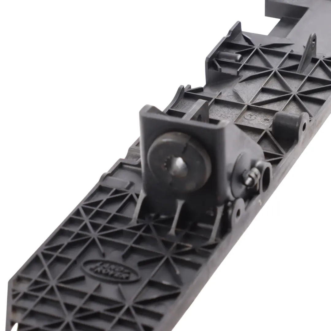 Land Rover L319 Staffa Di Montaggio Radiatore Intercooler Sinistra - SKU AH32-8B589-AA - Numero di parte AH32-8B589-AA