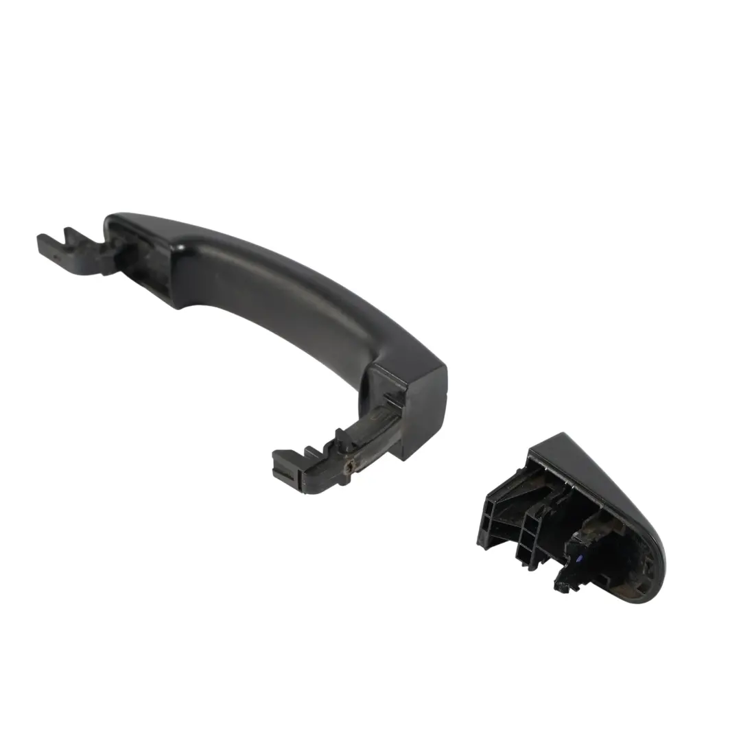 Poignée De Porte Avant Arrière Panther Black Noir Métallisé - D9 pour Ford Focus III à propos du numéro de pièce AM51-U22404-CAW Ford Focus III Poignée De Porte Avant Arrière Panther Black Noir Métallisé - D9 - SKU AM51-U22404-CAW-PBL - Numéro de pièce AM51-U22404-CAW