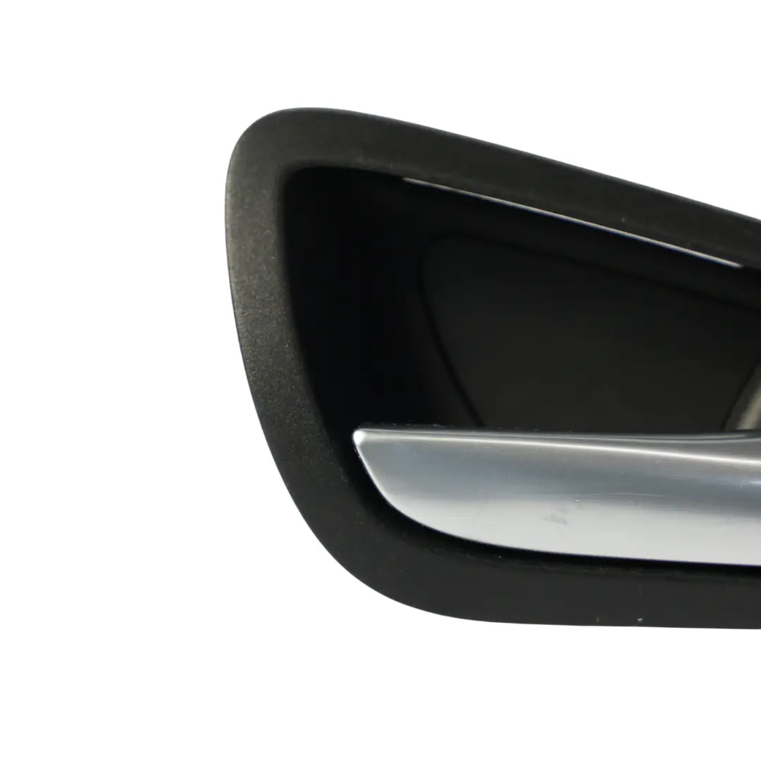 Ford Focus Mk3 Maniglia Interna Anteriore Posteriore Destra - SKU AM51-U22600-CEW - Numero di parte AM51-U22600-CEW